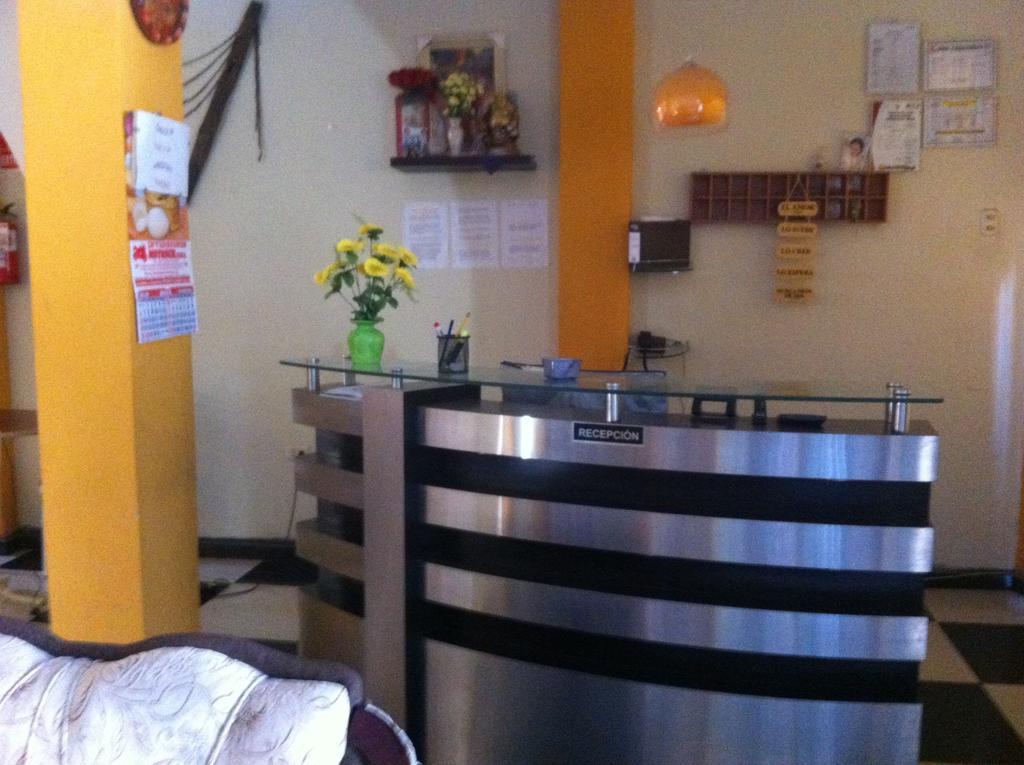 Hostal Luren Nazca Esterno foto